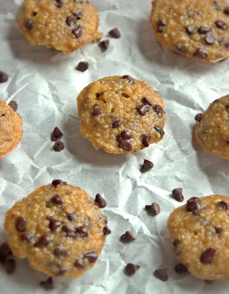 Peanut Butter & Banana Quinoa Bites with Chocolate Chips