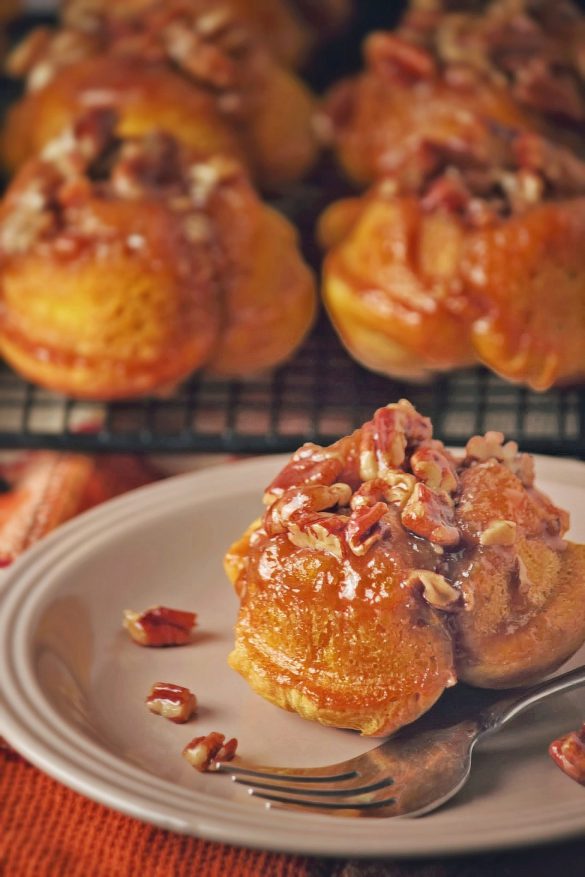 Pumpkin Pecan Rolls