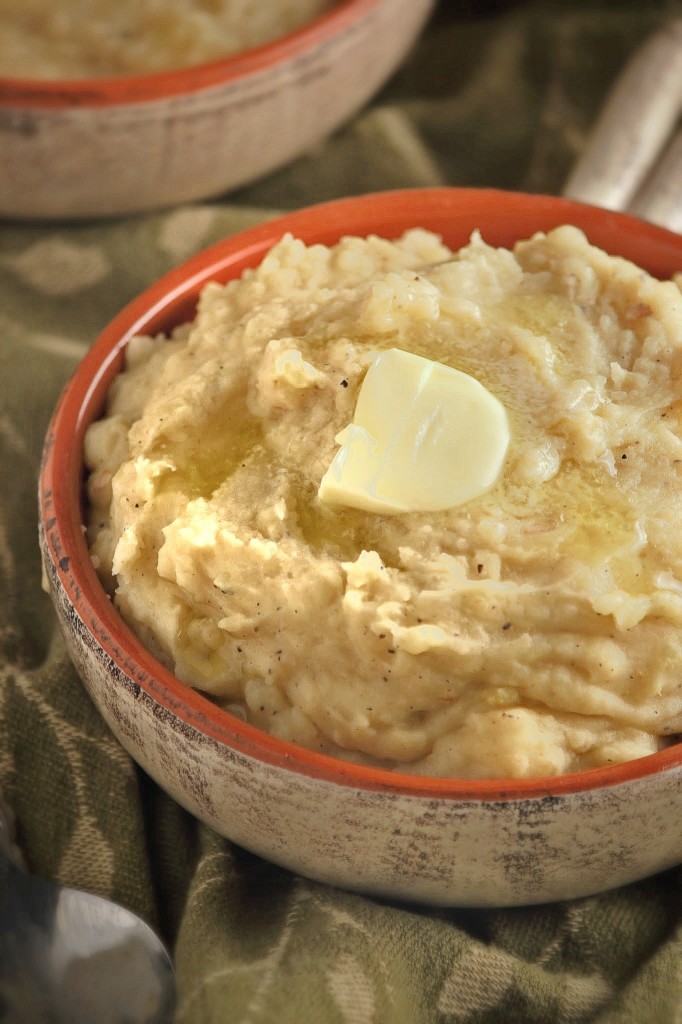 Crock Pot Garlic Mashed Potatoes