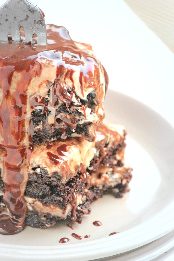 Easy Ice Cream Mud Pie