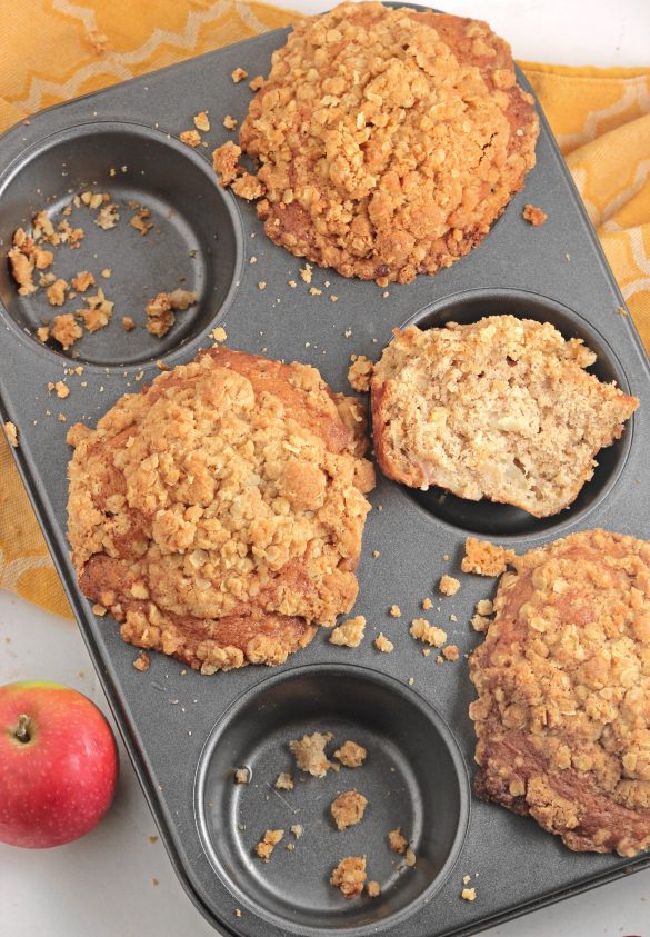 Apple Crisp Muffins