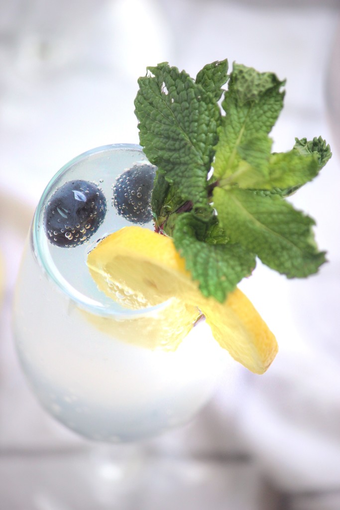 Blueberry Prosecconade, a refreshing mix of blueberry vodka, lemonade and prosecco - perfect for summer!