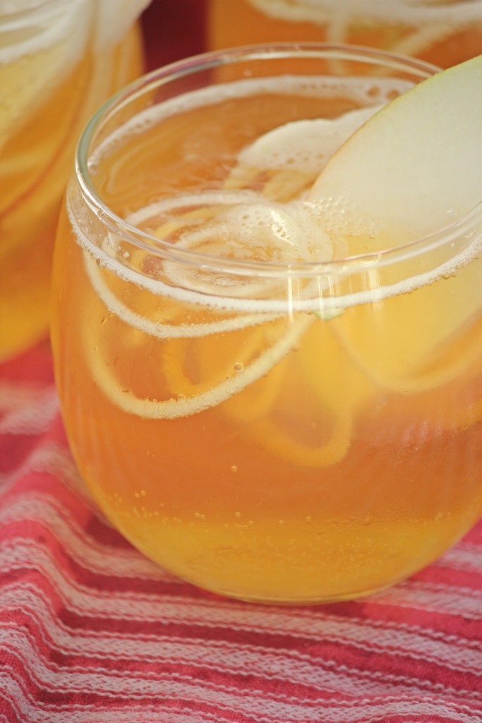apple-cider-mimosatini