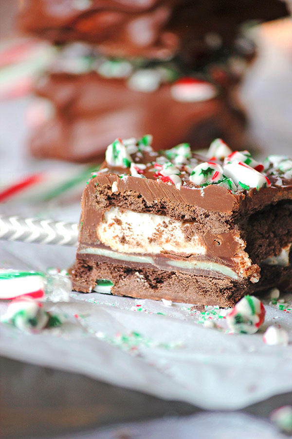peppermint-smore-pops