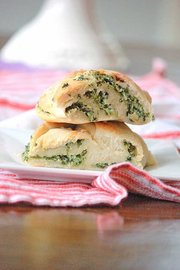 spinach-dip-bread-wreath