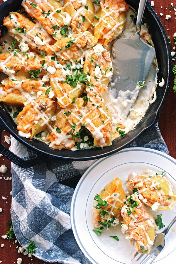 buffalo-chicken-stuffed-shells