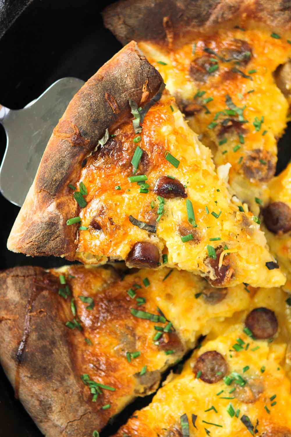 Deep Dish Skillet Breakfast Pizza