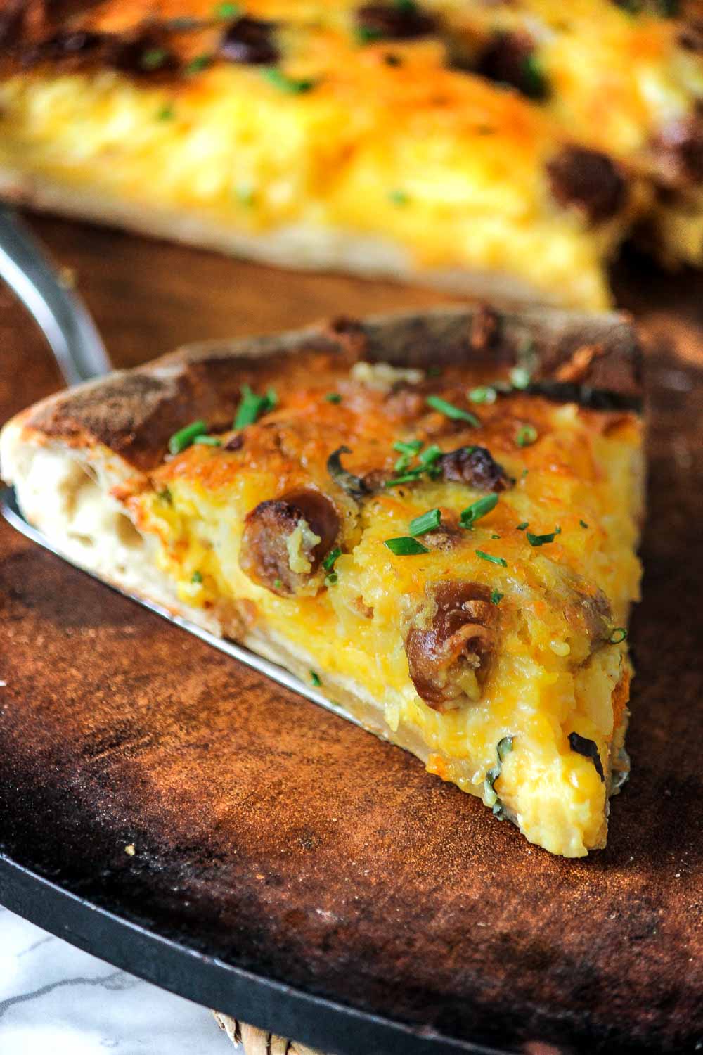 Deep Dish Skillet Breakfast Pizza